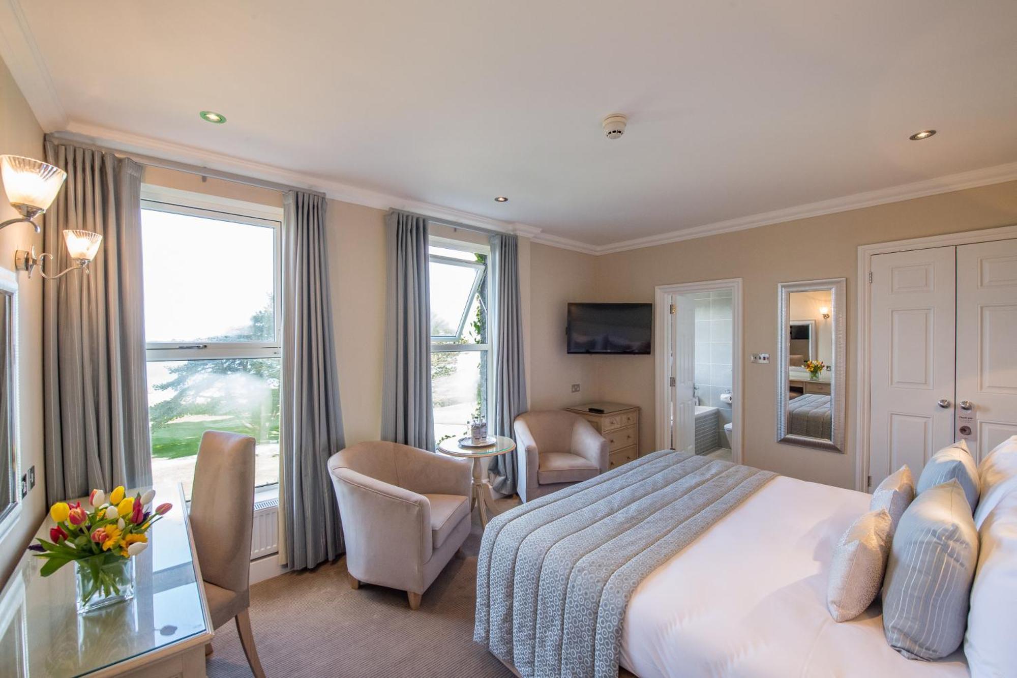 The Carlyon Bay Hotel And Spa セント・オーステル エクステリア 写真